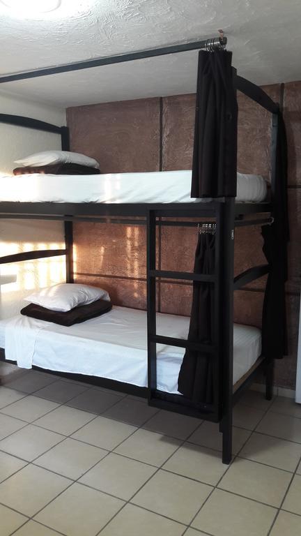 Hostal Yapa León Esterno foto