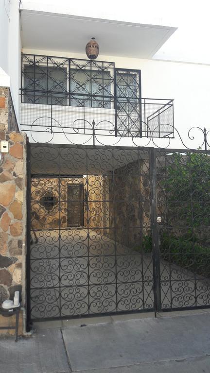 Hostal Yapa León Esterno foto