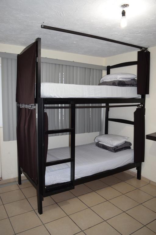 Hostal Yapa León Esterno foto