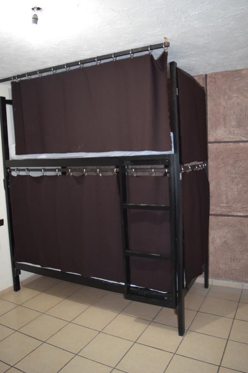 Hostal Yapa León Esterno foto